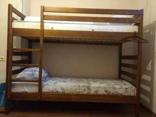 Хостел Hostel Solnechniy Симферополь Двухъярусная кровать в общем номере для мужчин и женщин с 4 кроватями-11