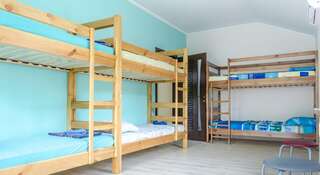 Хостел Hostel Solnechniy Симферополь Двухъярусная кровать в общем номере для мужчин и женщин с 6 кроватями-10